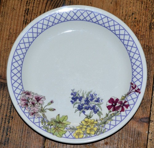 Vintage wade ringtons floral - ringtons,