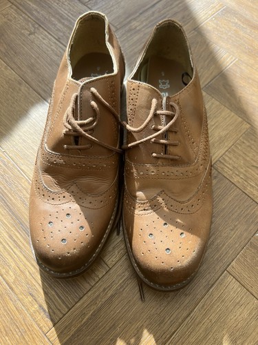 Brown tan brogues lace up - tu,