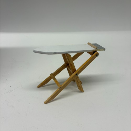 12th scale dolls - scale, house