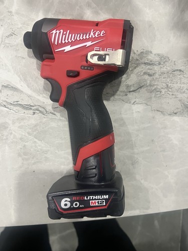 Milwaukee fuel m12fid 2453 - milwaukee,
