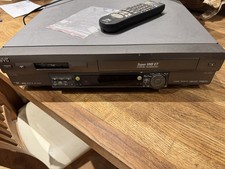 JVC SR-VS30 Mini DV / S-VHS VCR