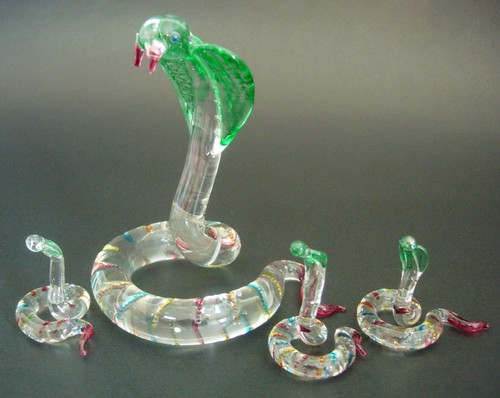 Hand blown glass king - king, cobra