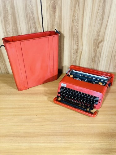 Vintage olivetti valentine - olivetti, red