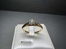 18ct Gold Diamond Solitaire