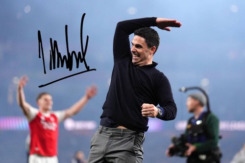 Mikel arteta signed pre - signed,