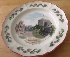 Vintage Wedgewood Plate Christmas1980 Windsor Castle Xmas idea