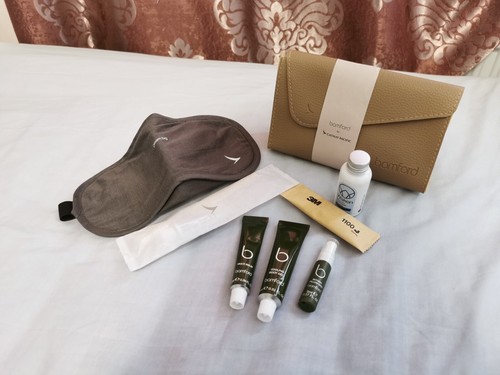 Cathay pacific amenity kit - pacific,