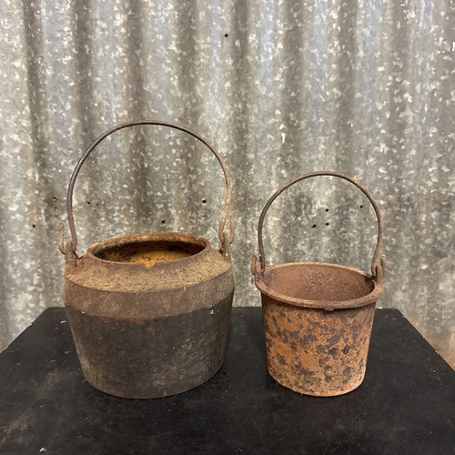 Clark antique cast iron - cast,
