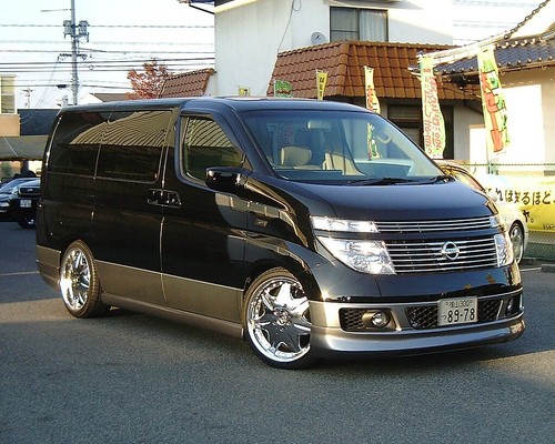 Nissan elgrand e51 - , breaking