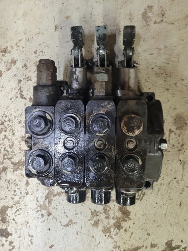 Jcb 3spool hydraulic - jcb, valve