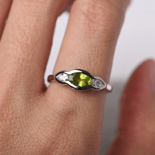 Bezel green peridot - bezel, ring