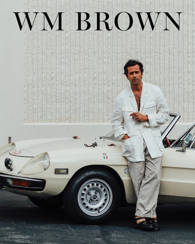 Brown magazine 22 - magazine, no