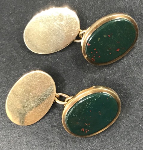 Solid 9ct gold bloodstone - 9ct,