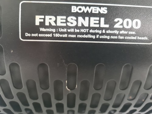 Bowens fresnel 200 spot - 200,