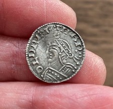 ANGLO SAXON. HAROLD I (1035-1040). SILVER PENNY. RARE.
