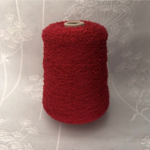 Red boucle knitting crochet - boucle,