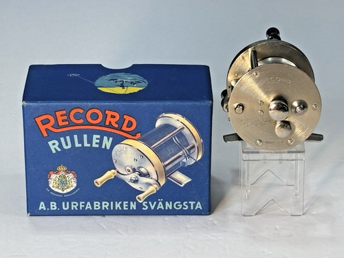 Record 1550c casting reel - record,