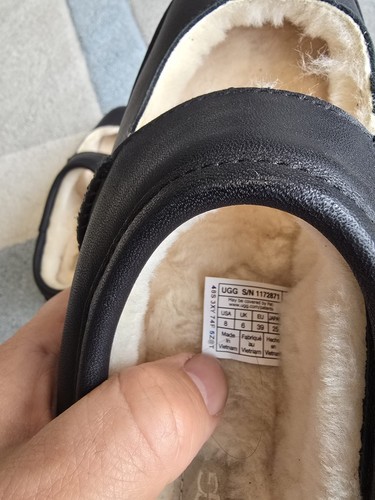 Ladies uggs size 6 - size,