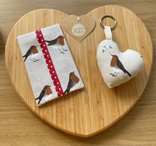 Pocket Tissue Case & Heart Keyring Gift Set Sophie Allport Robin Fabric Neutral