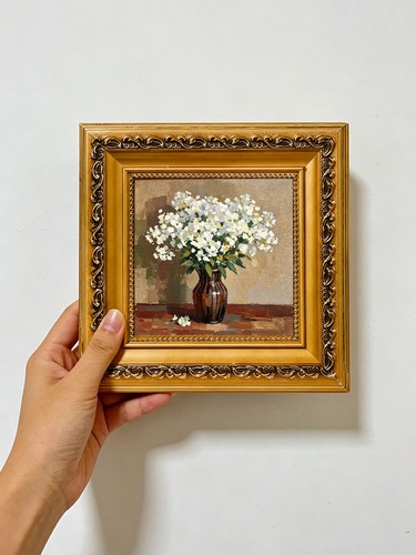 White wild flower - white,