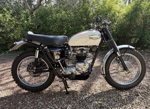 Triumph desert sled - triumph, t120