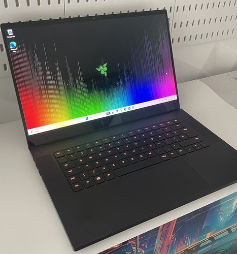 Razer blade oled uhd - blade,