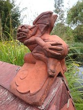 Mooning Gargoyle 90° angled