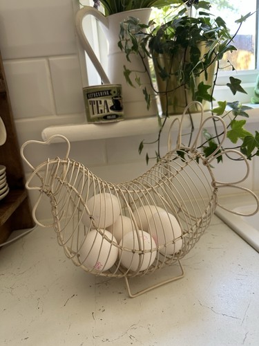 Vintage farmhouse style cream - farmhouse,