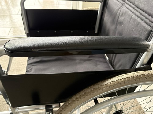 Foldable manual wheelchair - foldable,