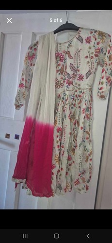Girls indian outfit - , size