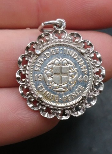 Vintage silver pendant - pendant, w/