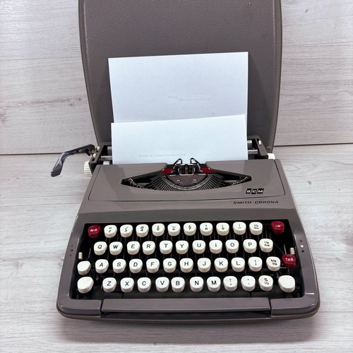 Smith corona corsair - corsair, portable