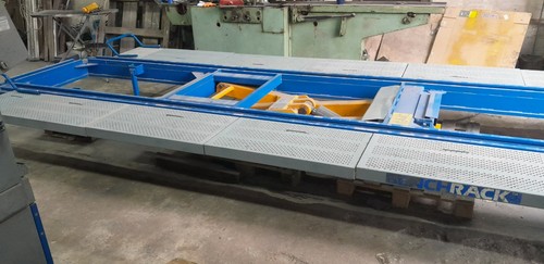 Car jig - car, benchrack