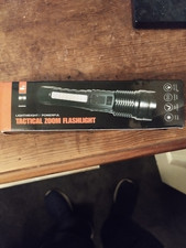 8 Tactical Zoom Flashlight