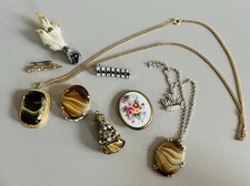 Vintage Brooches & Pendants Lot Amethyst Agate Scottish Rabbit Foot, Porcelain 