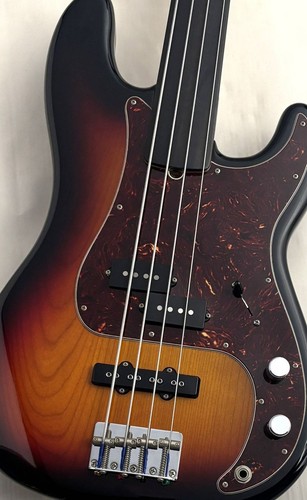 Fender usa tony franklin - tony,
