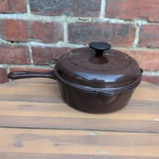 Le Creuset Double Spout