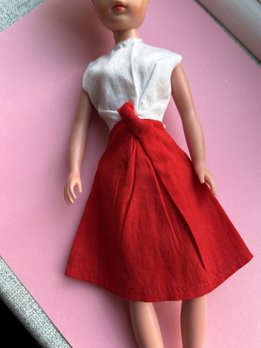 Vintage 1960s or 1970s - 💛,