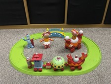 In the Night Garden Ninky Nonk Moving Motorised Musical Train And Track & Extras