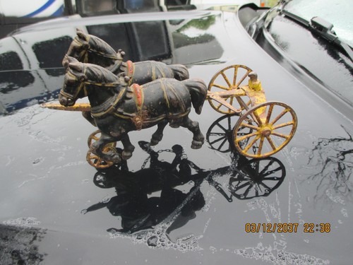 Vintage cast iron horse - , drawn