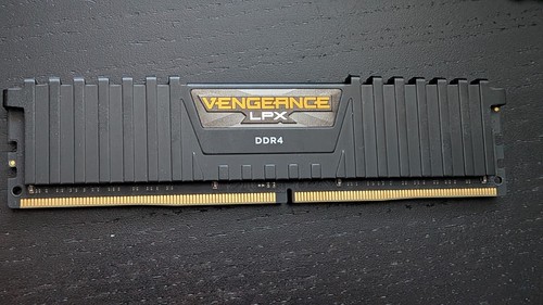 Corsair vengeance lpx - corsair,