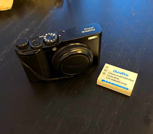 Fujifilm xf10 compact digital - fujifilm,