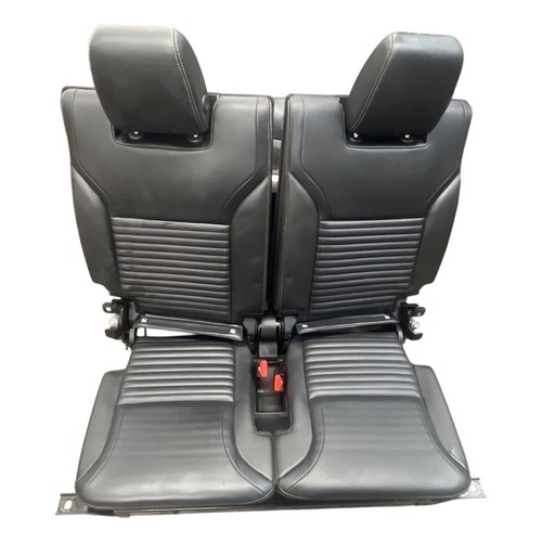 Land rover discovery third row - land,