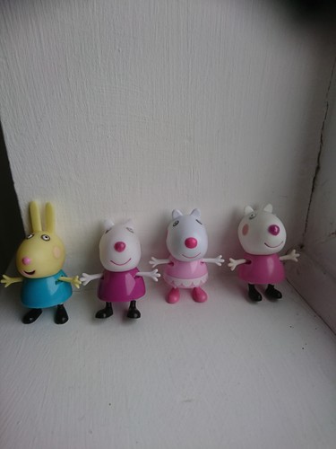 Peppa pig rarer figures - pig,