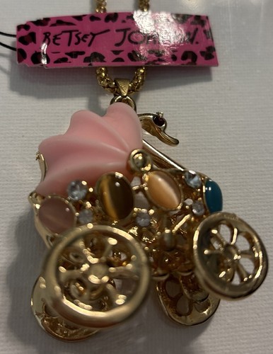 Betsey johnson swan - betsey,