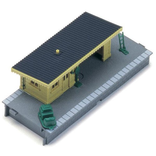 Hornby platform shelter - hornby,