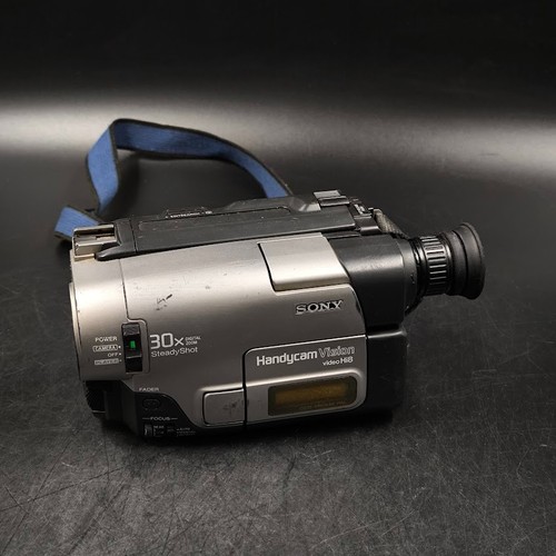 Sony ccd trv64 - e, 30x