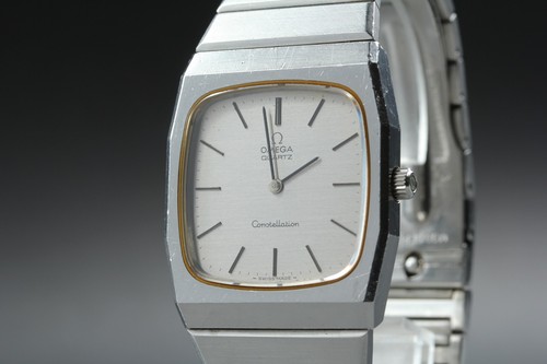1977 near mint - 1977, omega