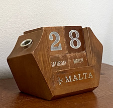 Vintage Perpetual Desk