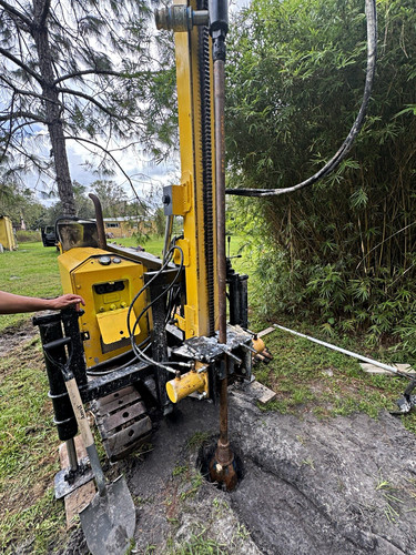 Well drilling rig - well-drilling,
